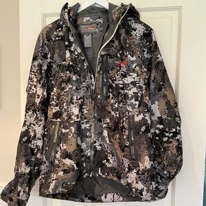 Sitka Thunderhead hooded waterproof  vortex mens jacket size M
